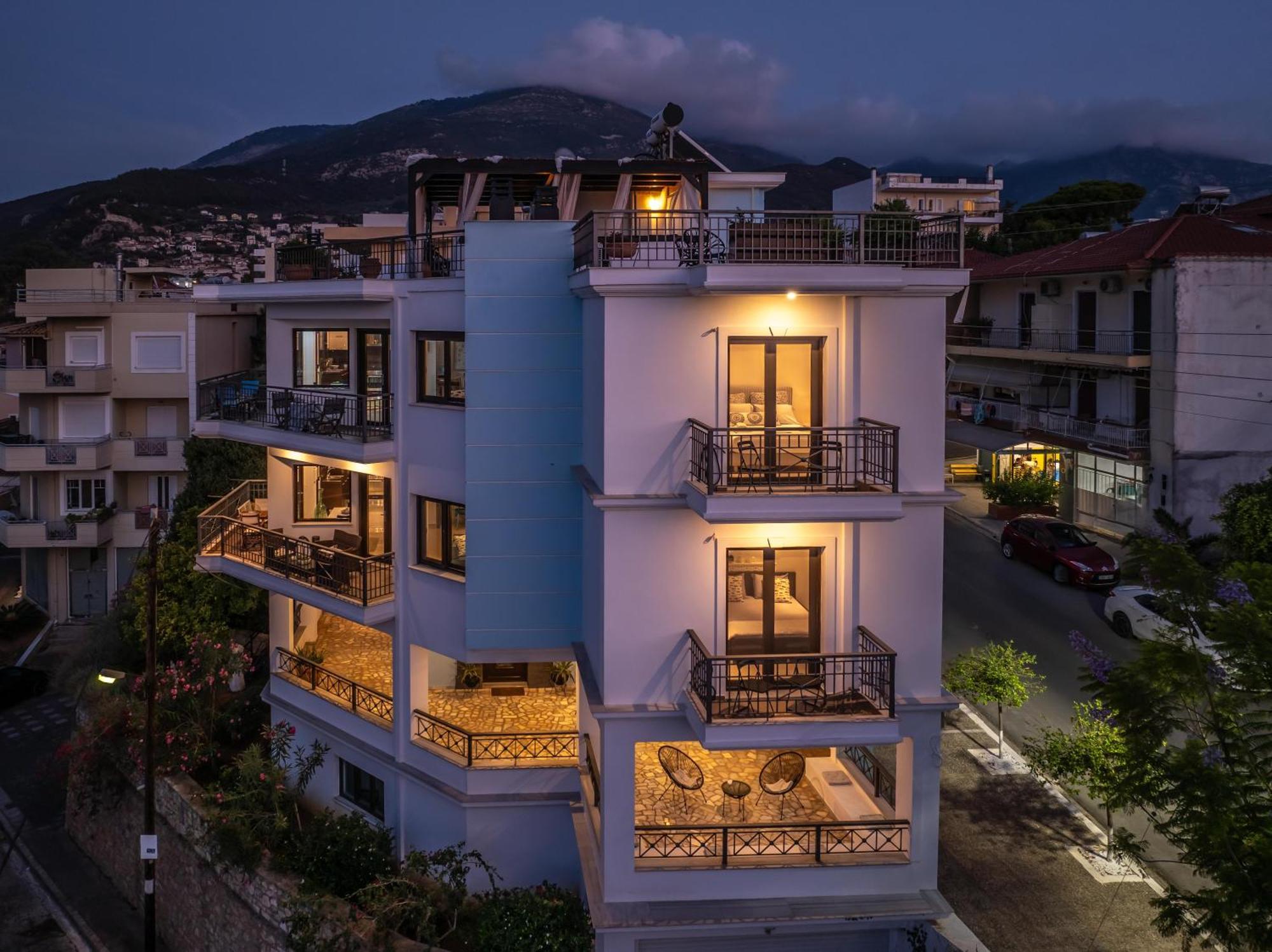 Magical Seaside Town! Boutique Private Residence Kyparissia Extérieur photo